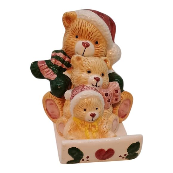 Papa Bear Momma And Baby Bear Christmas Sledding Salt And Pepper Shaker VGUC - Picture 1 of 10